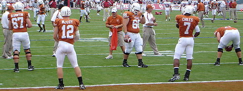 500px McCoy and Chiles in pre game warmups Red River Shootout 2007 crop2 Colt McCoy