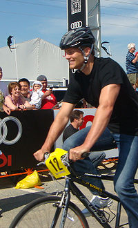 Tom Brady 200px Tom Brady Hyannis May 2009 Tom Brady