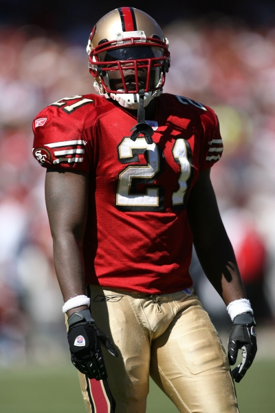 frank 21gore Frank Gore injured as 49ers dominate Cardinals...