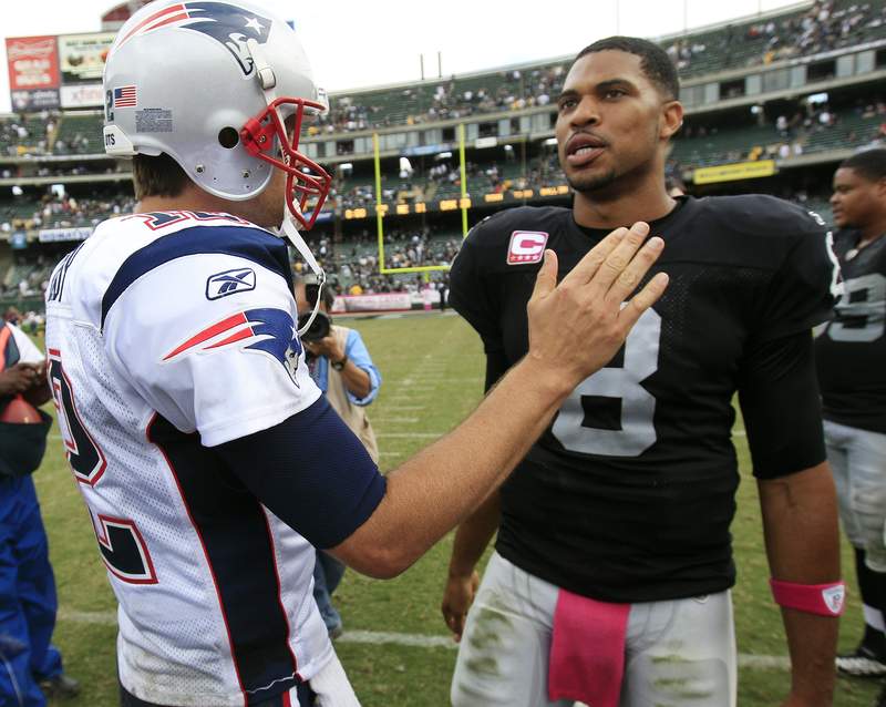 Tom Brady bounces back and rocks the Raiders; 30-19