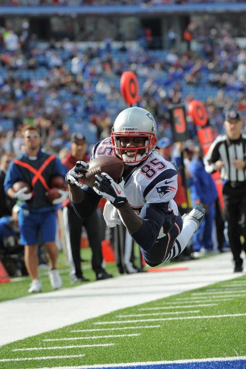 This is how you complete a pass like a baller…smile for the camera as you come down!